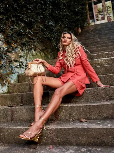 Conjunto Alfaiataria de Linho com Blazer e Shorts